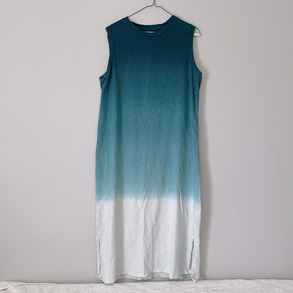 Blue ombré tshirt midi dress
